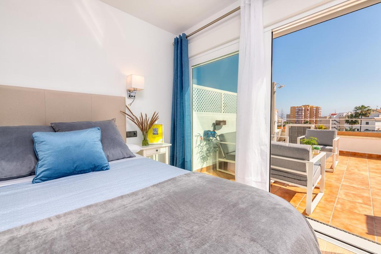 Apartamento LOLA PLAYA Puerto Marina Benalmádena Exterior foto