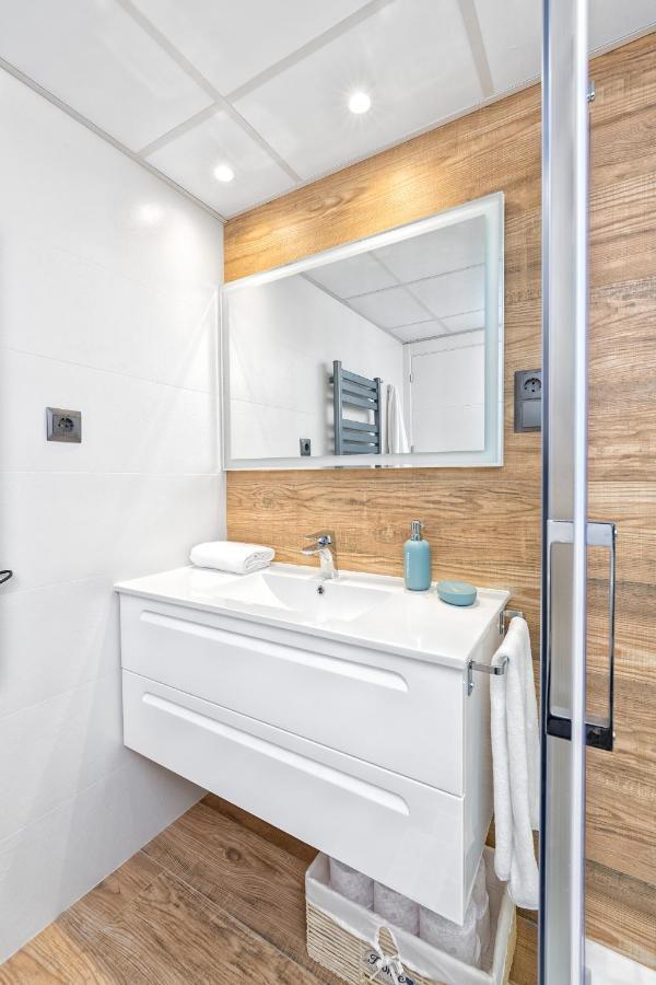 Apartamento LOLA PLAYA Puerto Marina Benalmádena Exterior foto