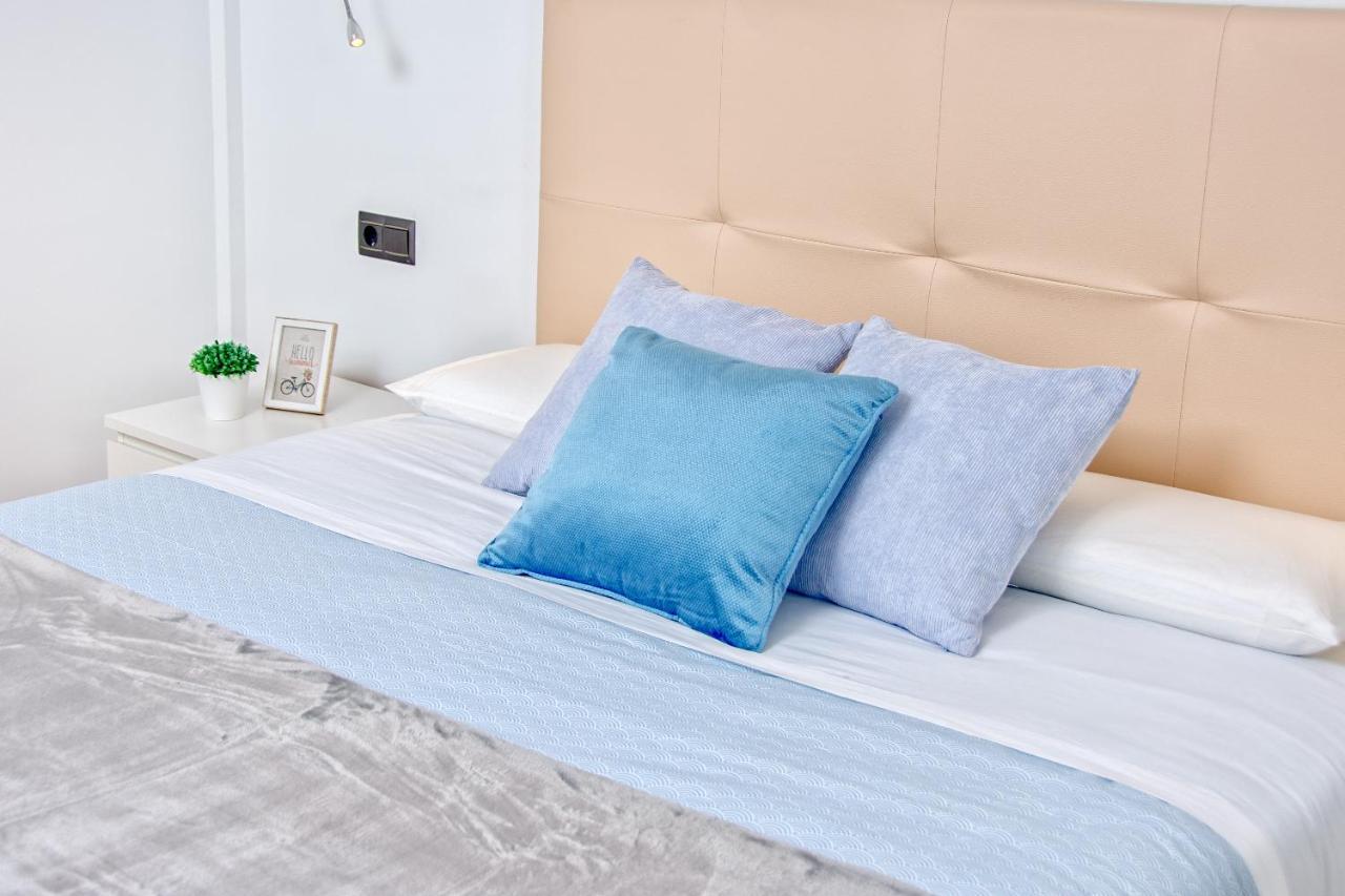 Apartamento LOLA PLAYA Puerto Marina Benalmádena Exterior foto