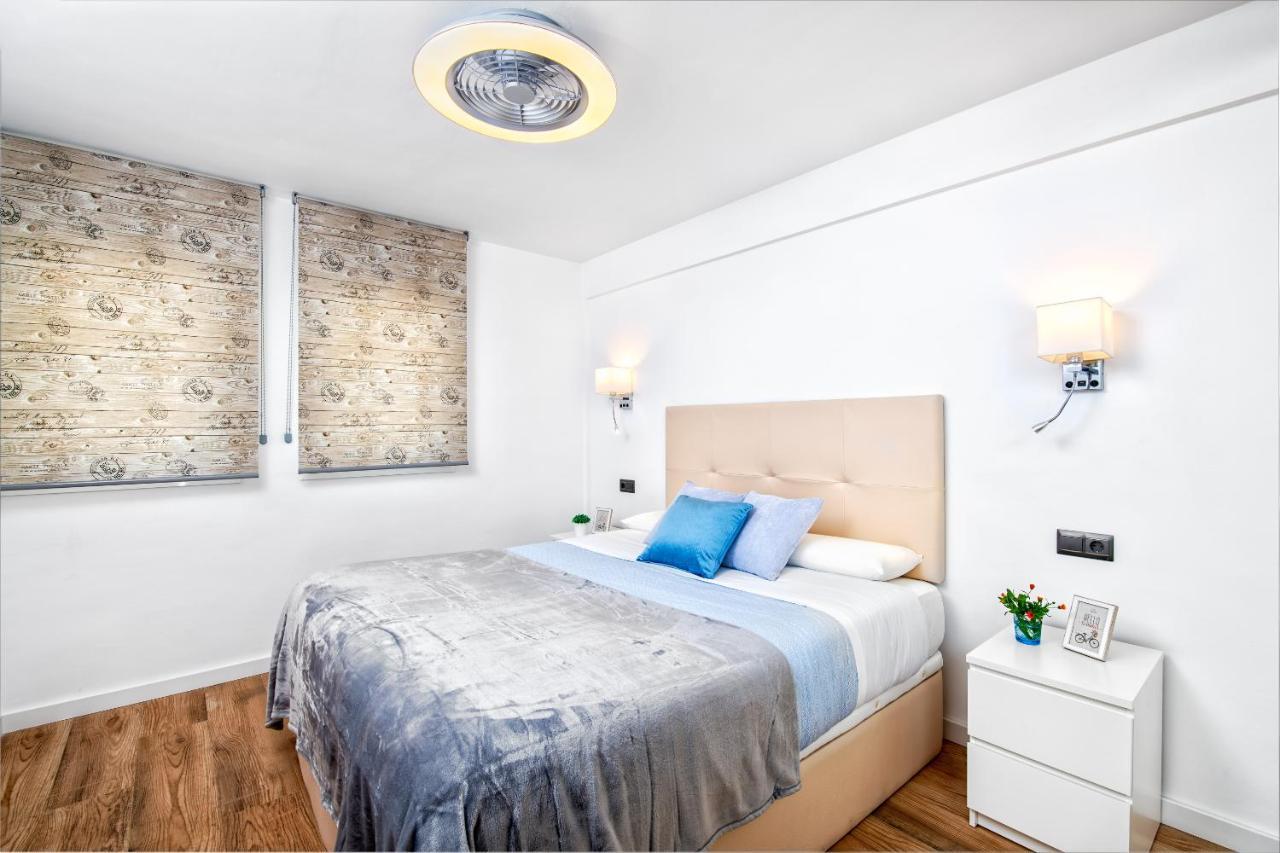 Apartamento LOLA PLAYA Puerto Marina Benalmádena Exterior foto