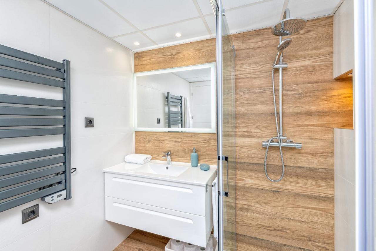 Apartamento LOLA PLAYA Puerto Marina Benalmádena Exterior foto