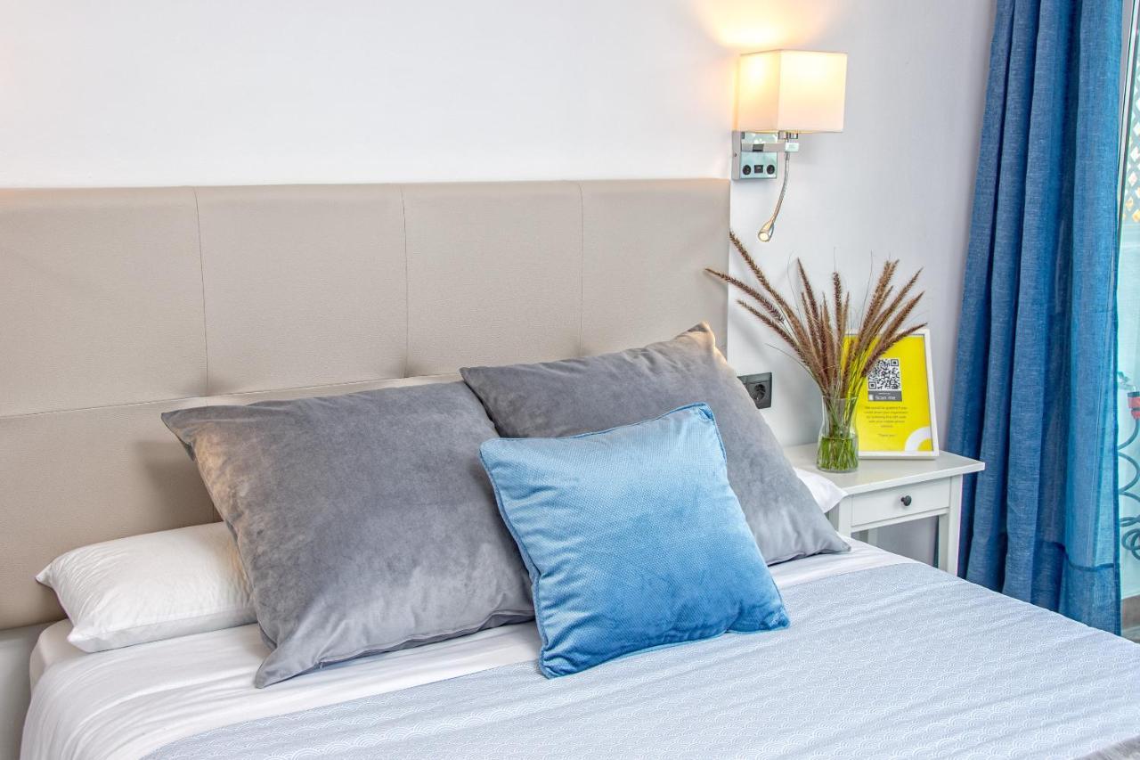 Apartamento LOLA PLAYA Puerto Marina Benalmádena Exterior foto